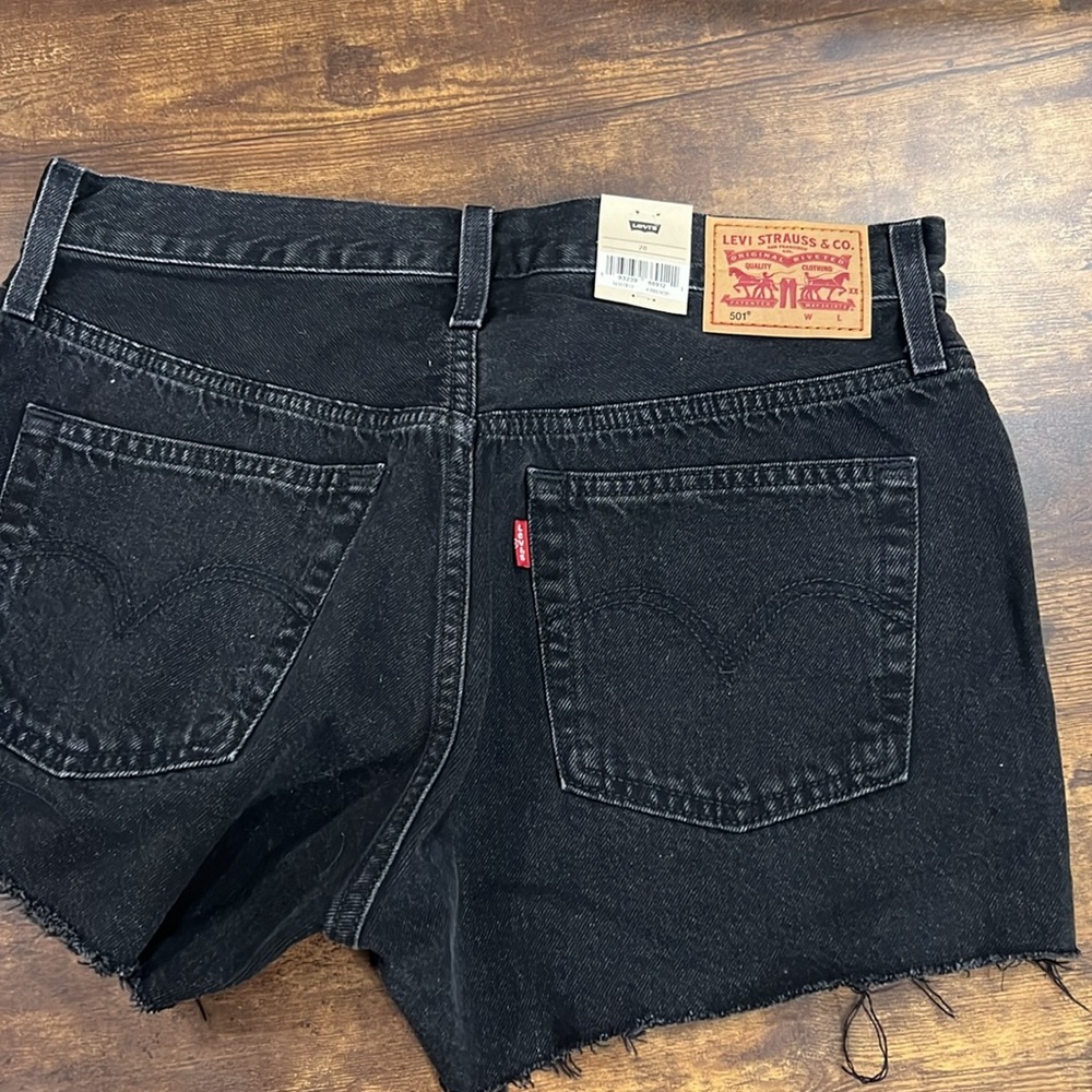 NWT Levi's 501 high rise denim shorts Black - Picture 6 of 8
